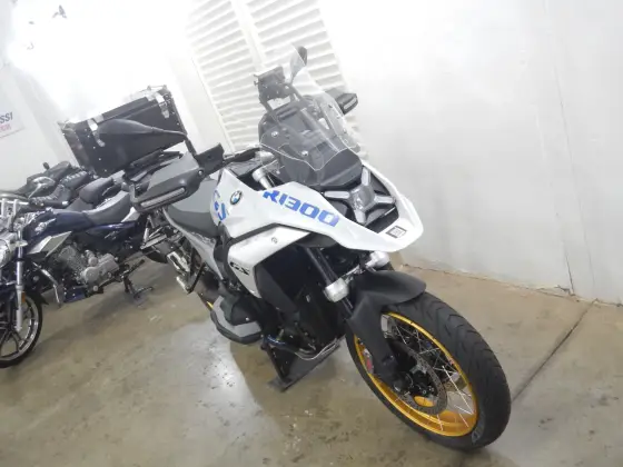 BMW R 1300 GS PLUS 