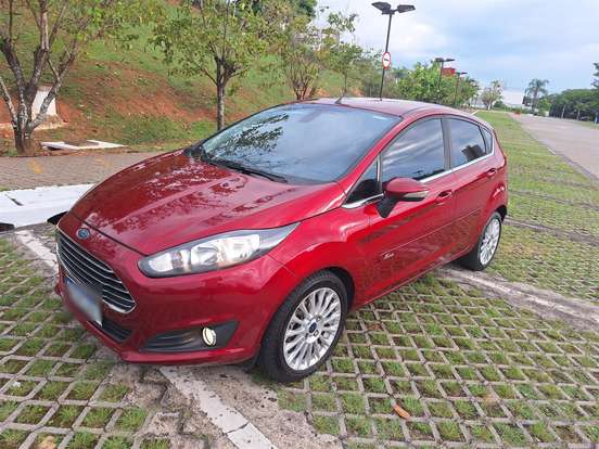 FORD-FIESTA-2014
