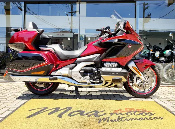 HONDA GL 1800 GOLD WING TOUR 
