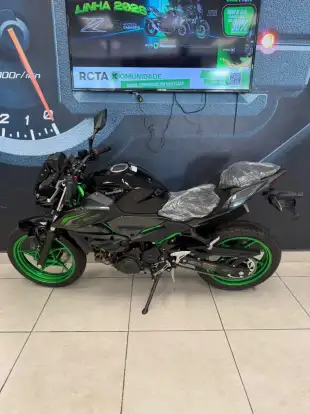 KAWASAKI-Z500 SE KAWASAKI-Z500 SE-2025
