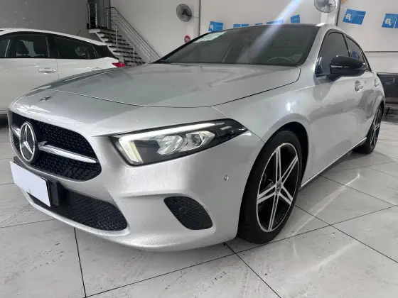 MERCEDES-BENZ A 250 2.0 CGI GASOLINA SPORT 7G-DCT MERCEDES-BENZ A 250 2.0 CGI GASOLINA SPORT 7G-DCT