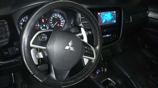 MITSUBISHI-OUTLANDER-2015