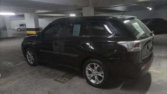 MITSUBISHI-OUTLANDER-2.0 16V GASOLINA 4P AUTOMÁTICO MITSUBISHI-OUTLANDER-2015
