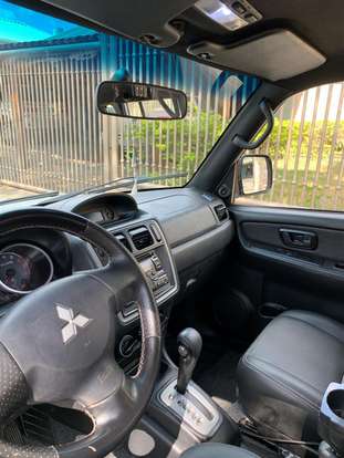 MITSUBISHI-PAJERO TR4-2011