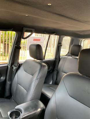 MITSUBISHI-PAJERO TR4-2011
