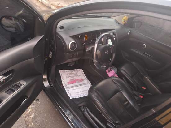 NISSAN-LIVINA-2011