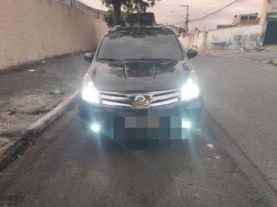 NISSAN-LIVINA-1.8 SL 16V FLEX 4P AUTOMÁTICO NISSAN-LIVINA-2011