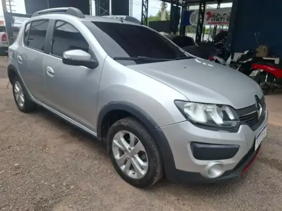 RENAULT SANDERO 1.6 16V SCE FLEX STEPWAY MANUAL RENAULT SANDERO 1.6 16V SCE FLEX STEPWAY MANUAL