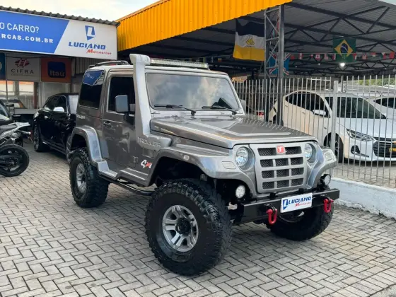 TROLLER T4 3.0 TETO RÍGIDO 16V TURBO ELETRONIC DIESEL 2P MANUAL