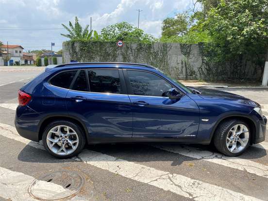 BMW-X1-3.0 24V GASOLINA XDRIVE28I 4P AUTOMÁTICO BMW-X1-2010