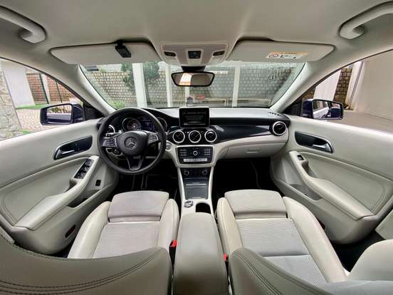 MERCEDES-BENZ-C 180-1.6 CGI GASOLINA AVANTGARDE COUPÉ 9G-TRONIC MERCEDES-BENZ-C 180-2018