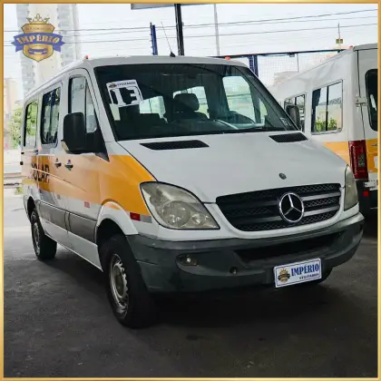 MERCEDES-BENZ SPRINTER 2.2 FURGÃO STREET 415 CDI TETO BAIXO DIESEL 3P MANUAL