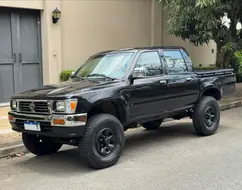 TOYOTA HILUX 2.8 SR5 4X4 CD 8V DIESEL 4P MANUAL TOYOTA HILUX 2.8 SR5 4X4 CD 8V DIESEL 4P MANUAL