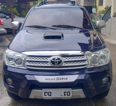 TOYOTA HILUX SW4 3.0 SRV 4X4 7 LUGARES 16V TURBO INTERCOOLER DIESEL 4P AUTOMÁTICO