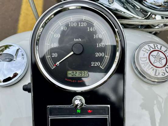 HARLEY-DAVIDSON-SOFTAIL DELUXE-2008