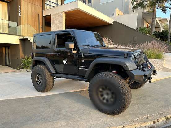 JEEP-WRANGLER-2012