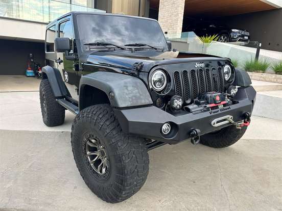 JEEP-WRANGLER-2012