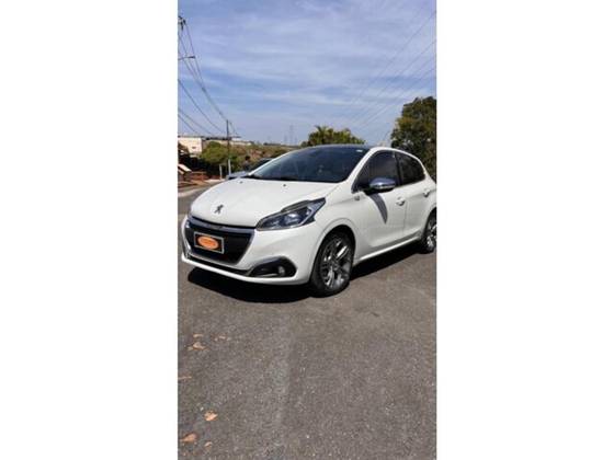Peugeot 208 1.6 urbantech 16v flex 4p automatico: Carros usados