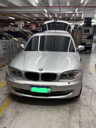BMW-120i-2010