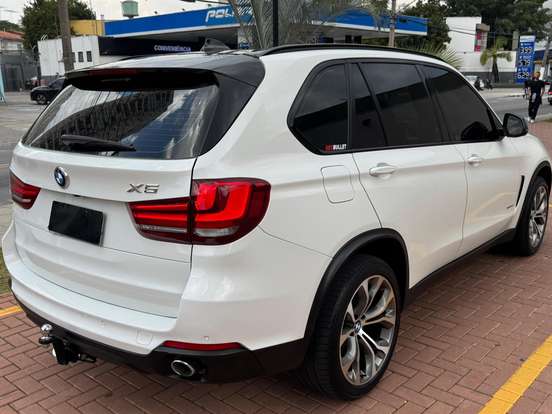 BMW-X5-3.0 4X4 30D I6 TURBO DIESEL 4P AUTOMÁTICO BMW-X5-2016