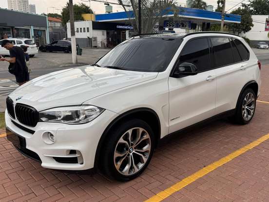 BMW-X5-3.0 4X4 30D I6 TURBO DIESEL 4P AUTOMÁTICO BMW-X5-2016