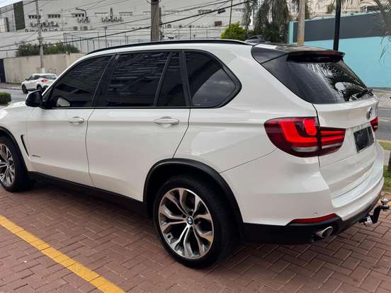 BMW-X5-3.0 4X4 30D I6 TURBO DIESEL 4P AUTOMÁTICO BMW-X5-2016