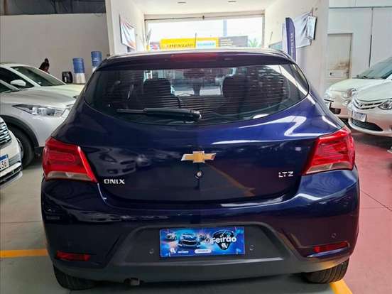 CHEVROLET-ONIX-1.4 MPFI LTZ 8V FLEX 4P AUTOMÁTICO CHEVROLET-ONIX-2017