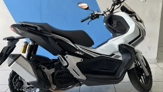 HONDA ADV 