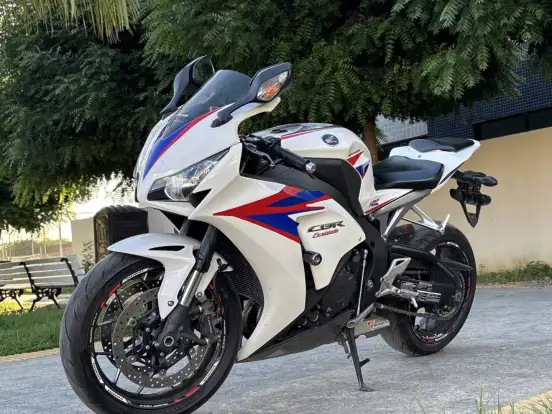 HONDA-CBR 1000RR HONDA-CBR 1000RR-2012