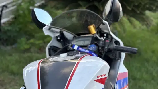 HONDA-CBR 1000RR-2012