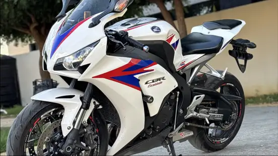 HONDA-CBR 1000RR-2012