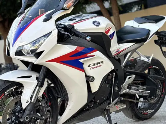 HONDA-CBR 1000RR HONDA-CBR 1000RR-2012