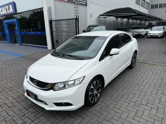 HONDA CIVIC 2.0 LXR 16V FLEX 4P AUTOMÁTICO HONDA CIVIC 2.0 LXR 16V FLEX 4P AUTOMÁTICO
