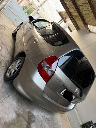HONDA-FIT-2006