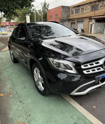 MERCEDES-BENZ-GLA 200-2019