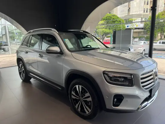 MERCEDES-BENZ GLB 220 2.0 MHEV PROGRESSIVE 4MATIC 8G-DCT