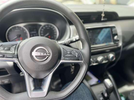 NISSAN-KICKS-2023
