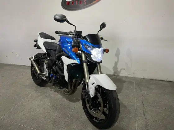 SUZUKI GSR 750 SUZUKI GSR 750