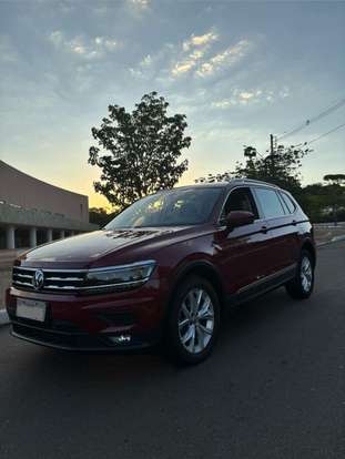 VOLKSWAGEN-TIGUAN-2018