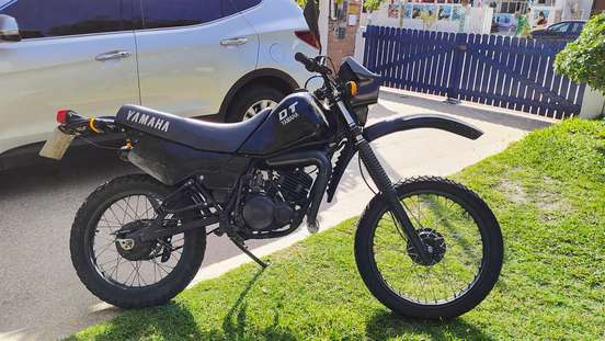 YAMAHA-DT 180 YAMAHA-DT 180-1985