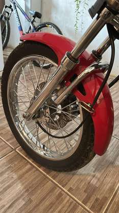 YAMAHA-RD 135-1996