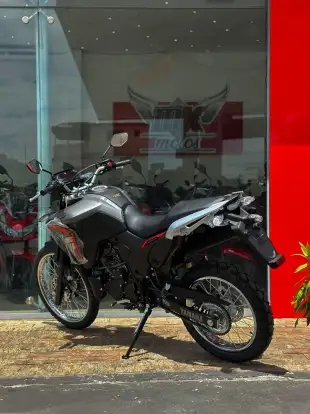 YAMAHA-XTZ 250 LANDER CONNECTED-2025