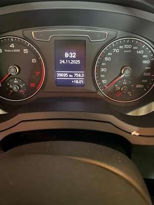 AUDI-Q3-2018