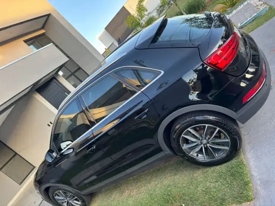 AUDI-Q3-2018
