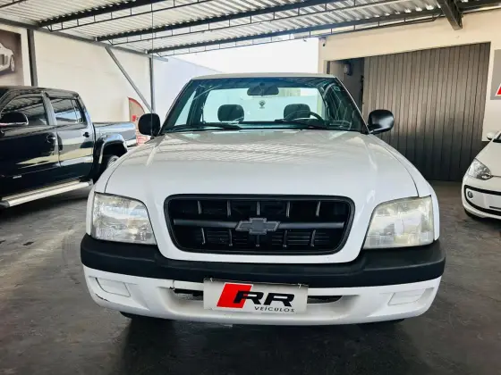 CHEVROLET S10 2.4 MPFI 4X2 CS 8V GASOLINA 2P MANUAL CHEVROLET S10 2.4 MPFI 4X2 CS 8V GASOLINA 2P MANUAL