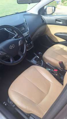 HYUNDAI-HB20S-2017
