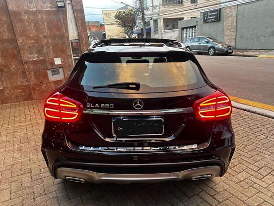 MERCEDES-BENZ-GLA 250-2.0 16V TURBO GASOLINA SPORT 4P AUTOMÁTICO MERCEDES-BENZ-GLA 250-2015