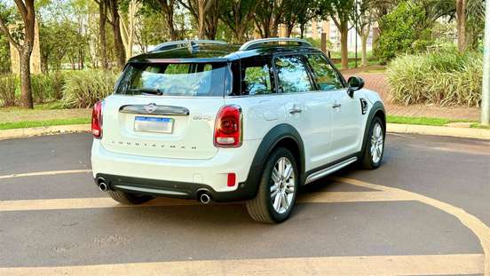 MINI-COUNTRYMAN-2019