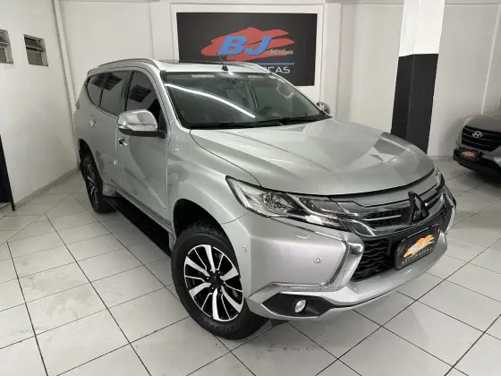 MITSUBISHI PAJERO SPORT 2.4 16V MIVEC TURBO DIESEL HPE AWD AUTOMÁTICO