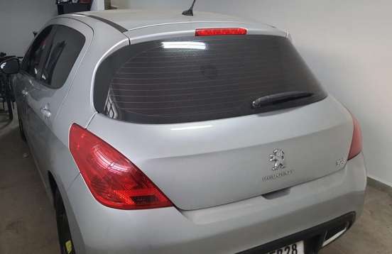 PEUGEOT-308-2012